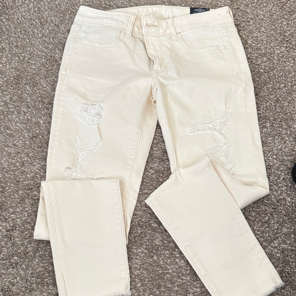 American Eagle Outfitters Women's Straight Leg Cream Jeans